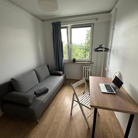 Rooms4less *