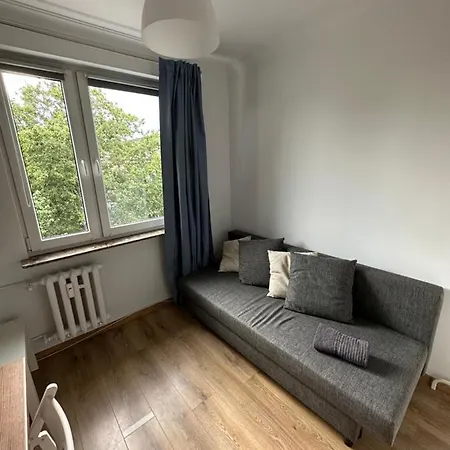 Penzion Rooms4less *